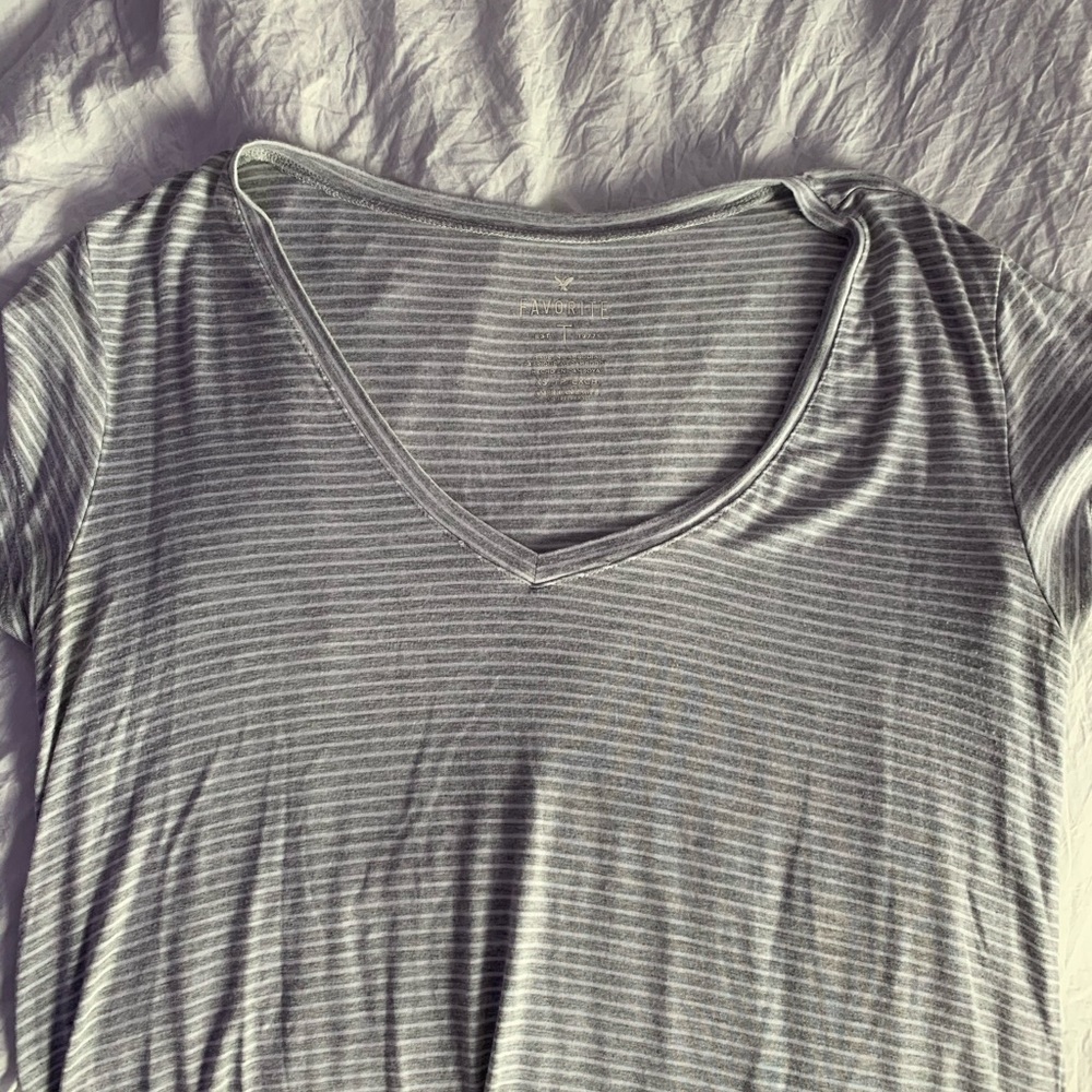 american eagle grey/white stripe short sleeve tee